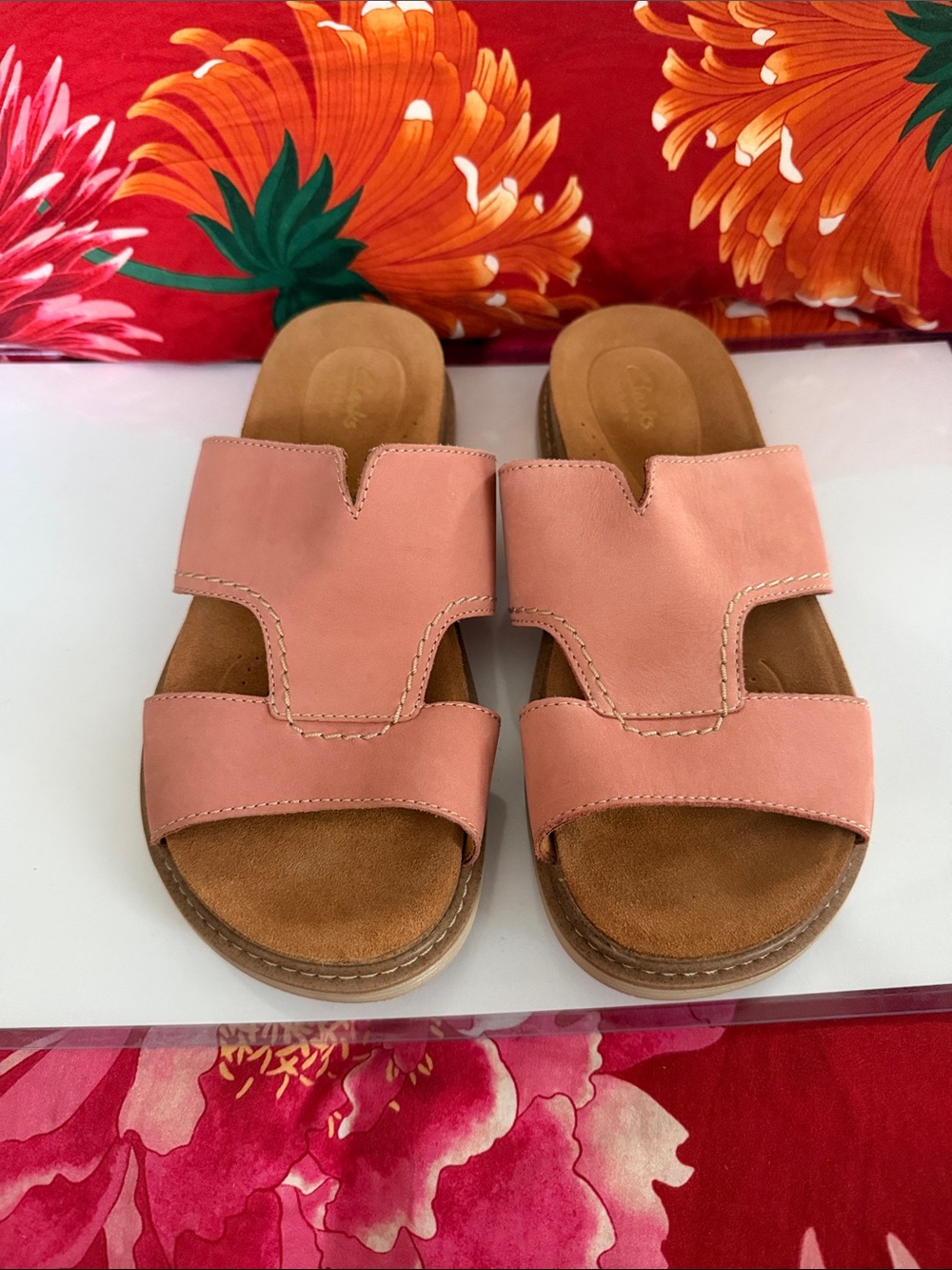 Clark’s Sandals - US Women’s size 10